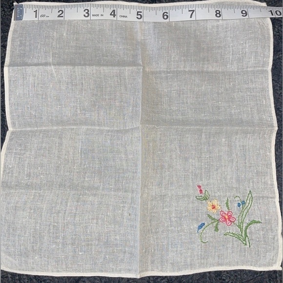 Euterpe Pardini Vintage Italian floral embroidery handkerchiefs NWT - Picture 9 of 11